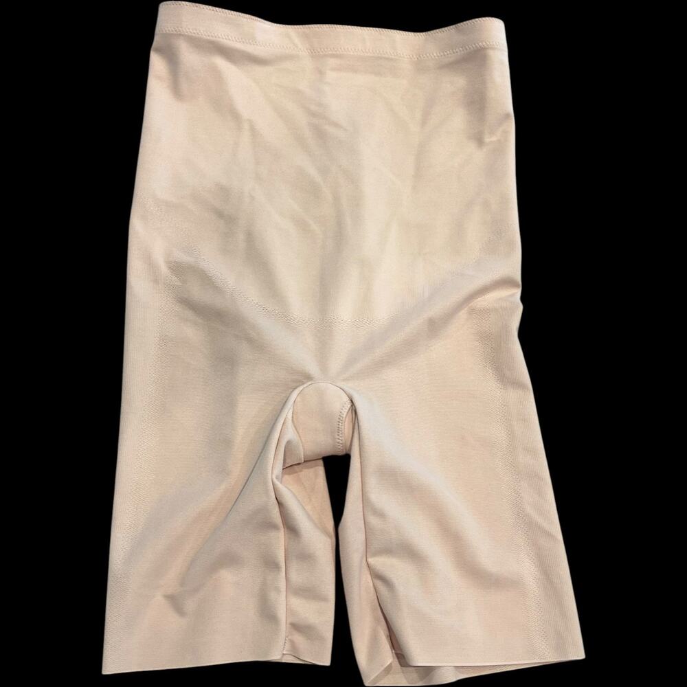 NEW Wacoal Shape Revelation CREAM Open Gusset High Waist Thigh Shaper Medium,